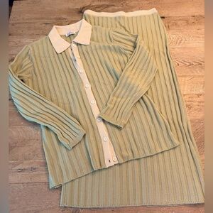 Runway Scout sweater and skirt set. Size L